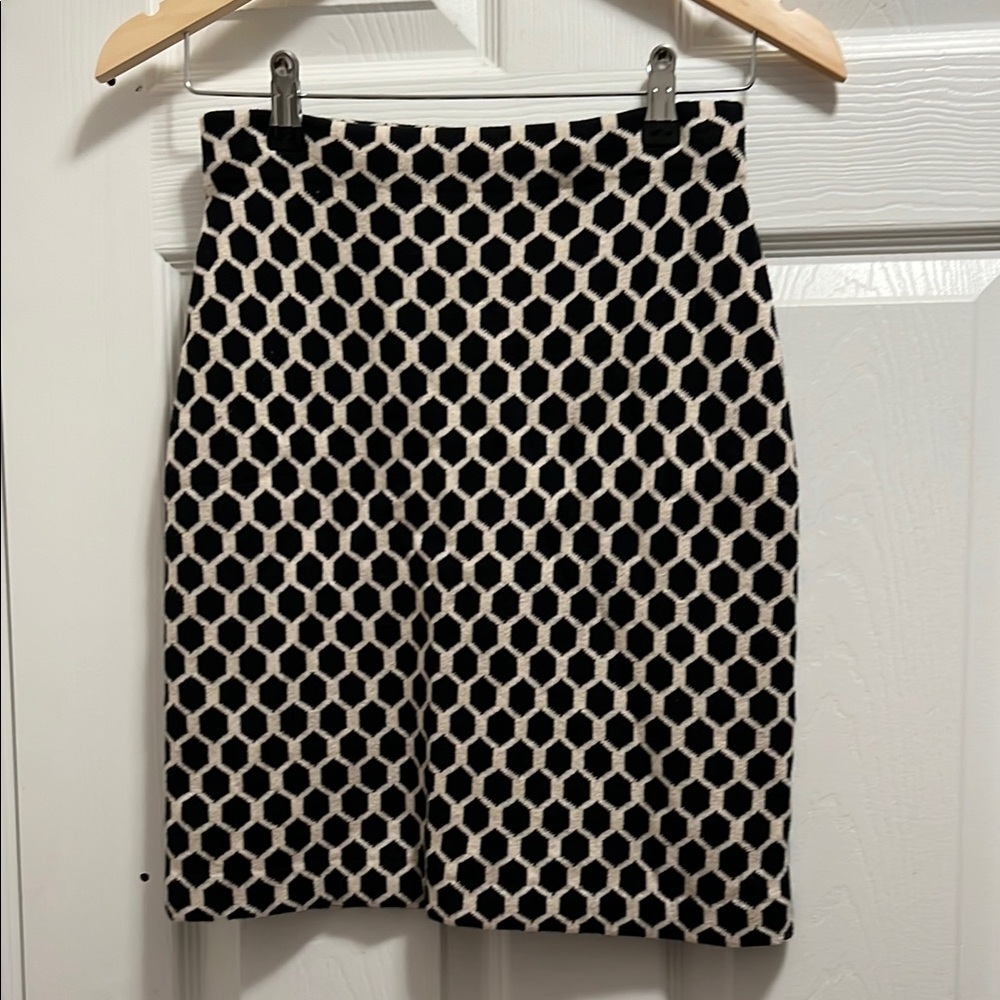 Banana Republic Black and Cream Geometric Print Pencil Sweater Skirt